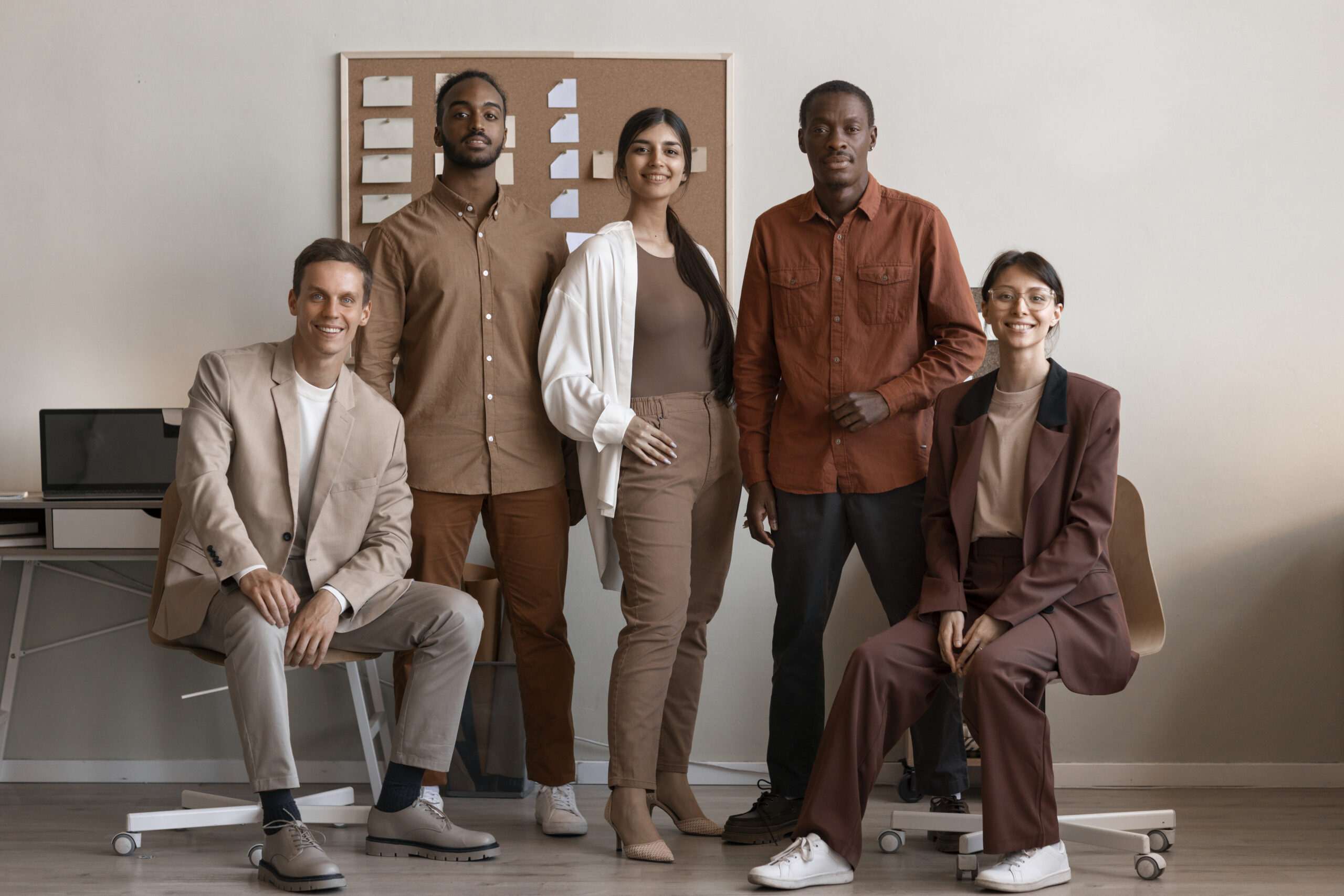 Diseño Inclusivo: Uniformes para Todos los Cuerpos — tendencias uniformes empresariales 2026